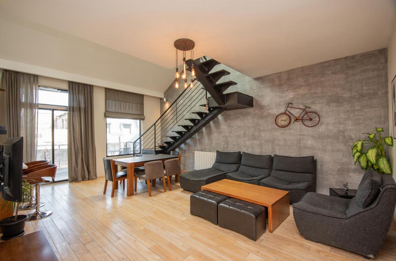 Luxury 4 Bedroom Apartment #1 In The City Center Of Тбілісі Екстер'єр фото